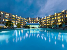 Sheraton Noosa Resort & Spa - eAccommodation 0