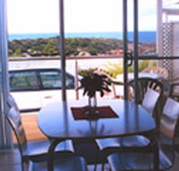 Sunnysands Holiday Unit - eAccommodation