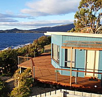 Larus Waterfront Cottage - eAccommodation