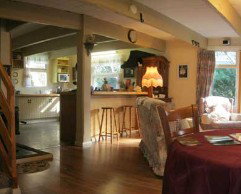 Hide-Away Cottage Retreat - eAccommodation 3