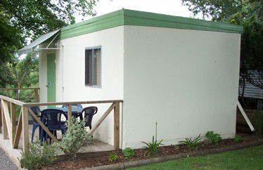 Longford Riverside Caravan Park - eAccommodation 2