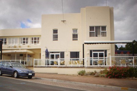 Neptune Grand Hotel - eAccommodation 1