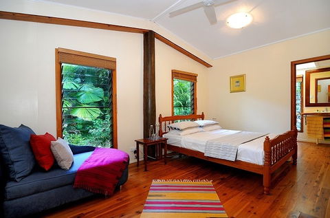 Cow Bay Homestay Bed And Breakfast - eAccommodation 4