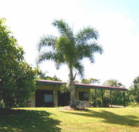 Daintree Mountain View Retreat and Vanilla Beans - eAccommodation