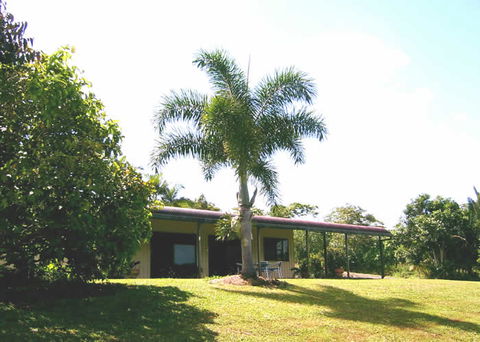 Daintree Mountain View Retreat And Vanilla Beans - eAccommodation 0