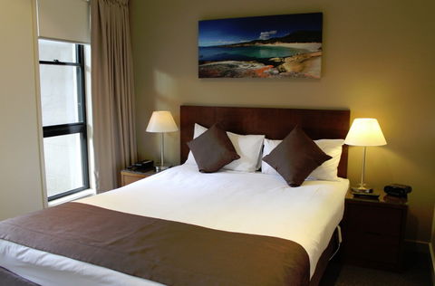 Wyndham Seven Mile Beach - eAccommodation 4