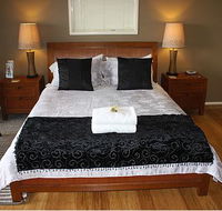 At Sunrise Cottages - eAccommodation