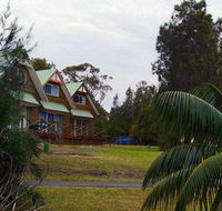 Berrara Waters Chalet - eAccommodation