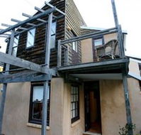 Pamela's Beach House  Studio - eAccommodation