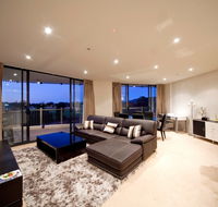 Axis Apartment Short Term Accommodation - eAccommodation