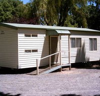 Castlemaine Central Cabin  Van Park - eAccommodation