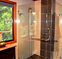 A Waterfall Hideout-Rainforest Cabin for Couples - eAccommodation