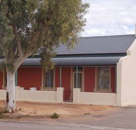 Jadan Cottages - eAccommodation