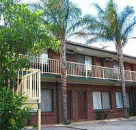 Wentworth Club Motel - eAccommodation