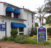Alabaster Motor Inn - eAccommodation