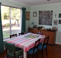 Ramsay Retro Farmstay - eAccommodation