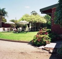 Federation Motor Inn - eAccommodation
