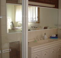 Murray Bank Holiday Units and Yabby Farm - eAccommodation
