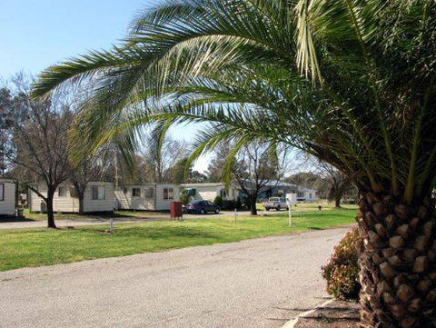 Leeton Caravan Park - eAccommodation 1