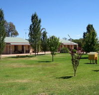Narrandera Caravan Park - eAccommodation