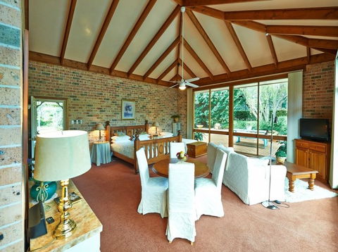 The Garden Room Bed And Breakfast - eAccommodation 2