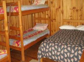 Bullock Mountain Homestead - eAccommodation 0