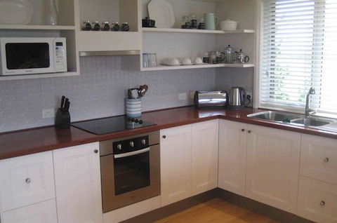 Aurelias Farm Bed And Breakfast - eAccommodation 3