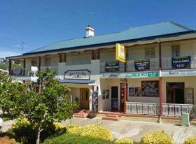 Apsley Arms Hotel - eAccommodation 0