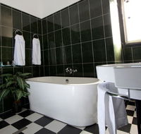 Amore Boutique Bed and Breakfast - eAccommodation