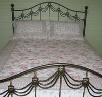 Camelot Retreat - eAccommodation
