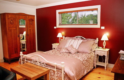 Amazing Country Escapes - Evanslea By The River - eAccommodation 2