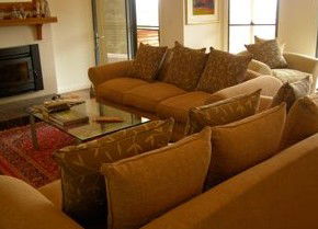 Amazing Country Escapes - Wombadah Guesthouse - eAccommodation 1