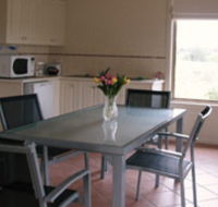 Burns B and B and Yabby Farm - eAccommodation