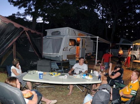 Bargara Beach Caravan Park - eAccommodation 3