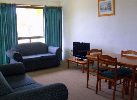 Como Holiday Apartments And Tropical Nites Motel - eAccommodation 2