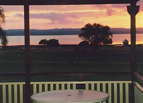 Waterfront Oasis - eAccommodation 3