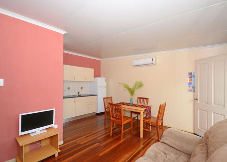 Ned Kellys Motel - eAccommodation 1