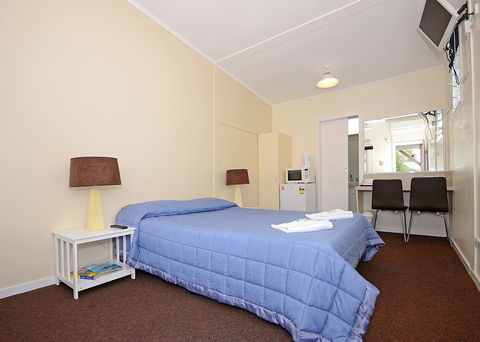 Ned Kellys Motel - eAccommodation 2