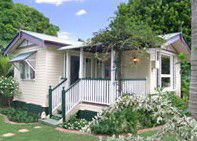 Flora Alba Cottage And Jacaranda On Pallas - eAccommodation 4
