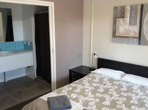 Flashpackers Hervey Bay - eAccommodation 3