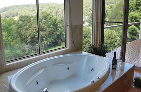 Ravensbourne Escape Kookaburra Kottage - eAccommodation 0