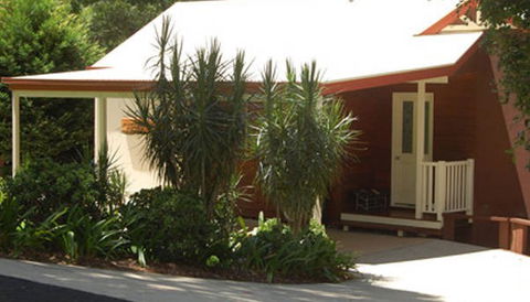 Ravensbourne Escape Kookaburra Kottage - eAccommodation 5