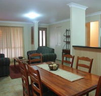 Ellengrove Apartments