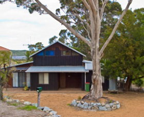 Amys Inlet View Retreat - eAccommodation 0