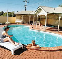 Best Western Clifton  Grittleton Lodge - eAccommodation