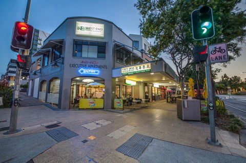 West End Central Apartments - eAccommodation 3