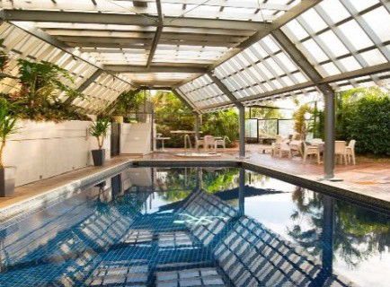 Surfers Royale Resort - eAccommodation 1