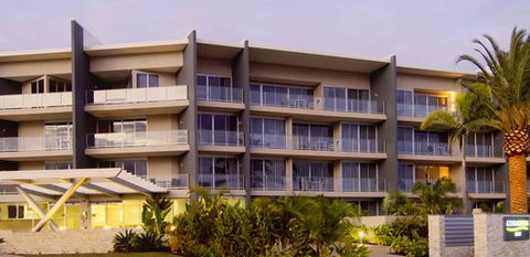 Azzura Greens Resort - eAccommodation 4
