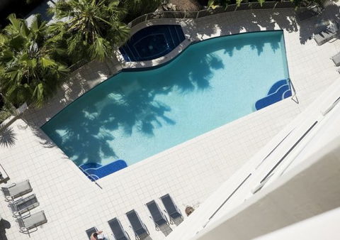 Broadbeach Savannah - eAccommodation 5
