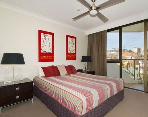 Bayview Apartments Rainbow Bay - eAccommodation 1